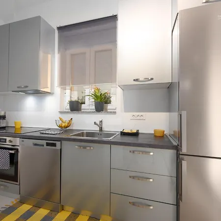 Holiday home Kuca Za Odmor Diraki R