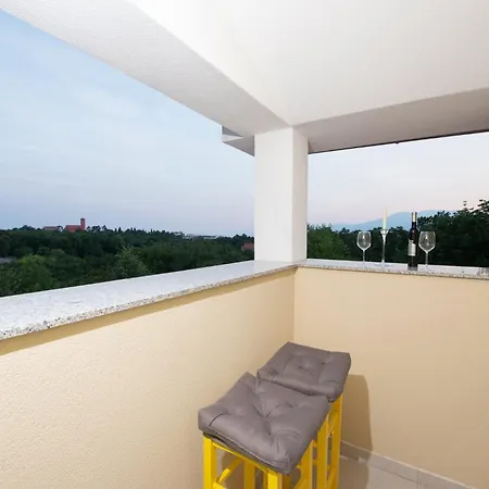 Kuca Za Odmor Diraki R *