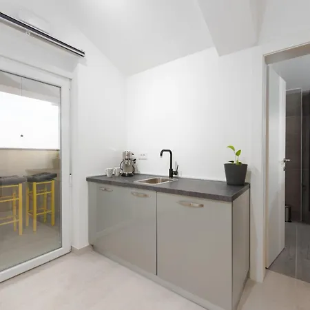 Holiday home Kuca Za Odmor Diraki R *